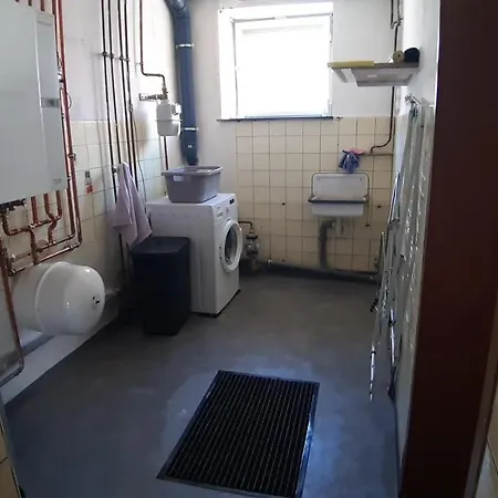 S-21-appartments 2 Bis 4 Schlafzimmer * メルクリンゲン