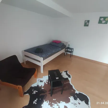 S-21-appartments 2 Bis 4 Schlafzimmer Apartmán Merklingen